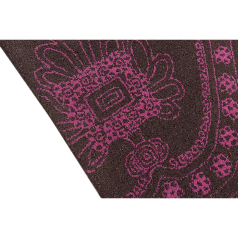 Tapis brun foncé 5 x 8 Pineland
