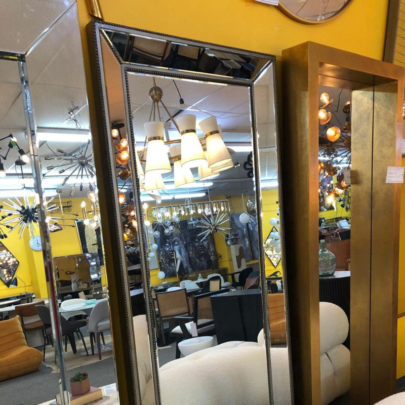 Miroir d'appoint moderne et contemporain, 47" H
