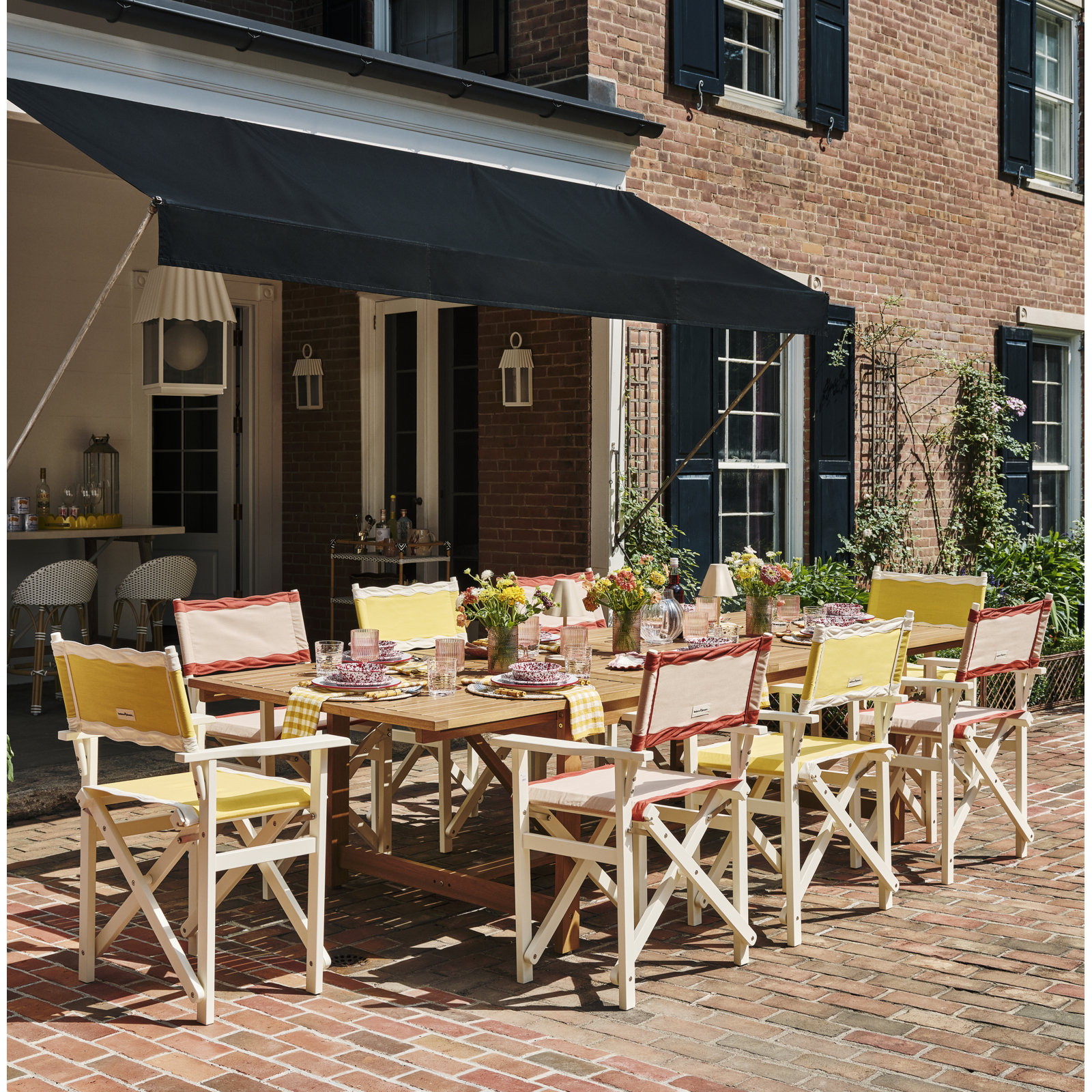 Alyisa Extendable Eucalyptus Patio Dining Table, Light Brown