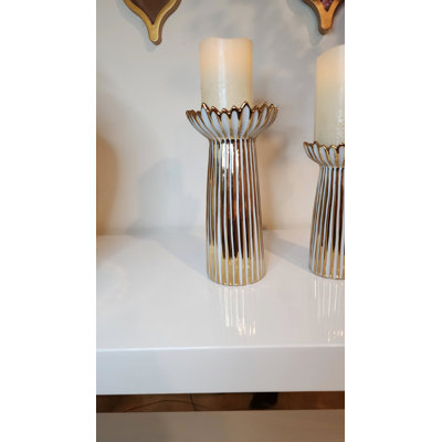 Bougeoirs en céramique blanche et dorée