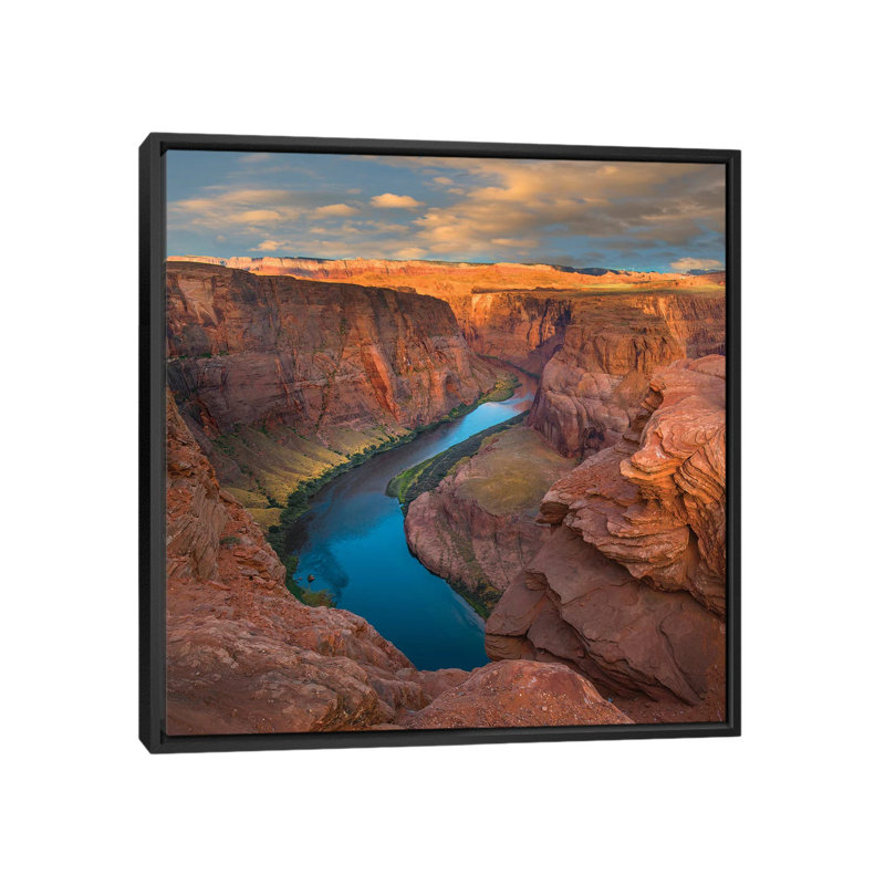 «River, H 18 po x l 18 po x P 1,5 po, Toile avec cadre noir, Pas de tapis