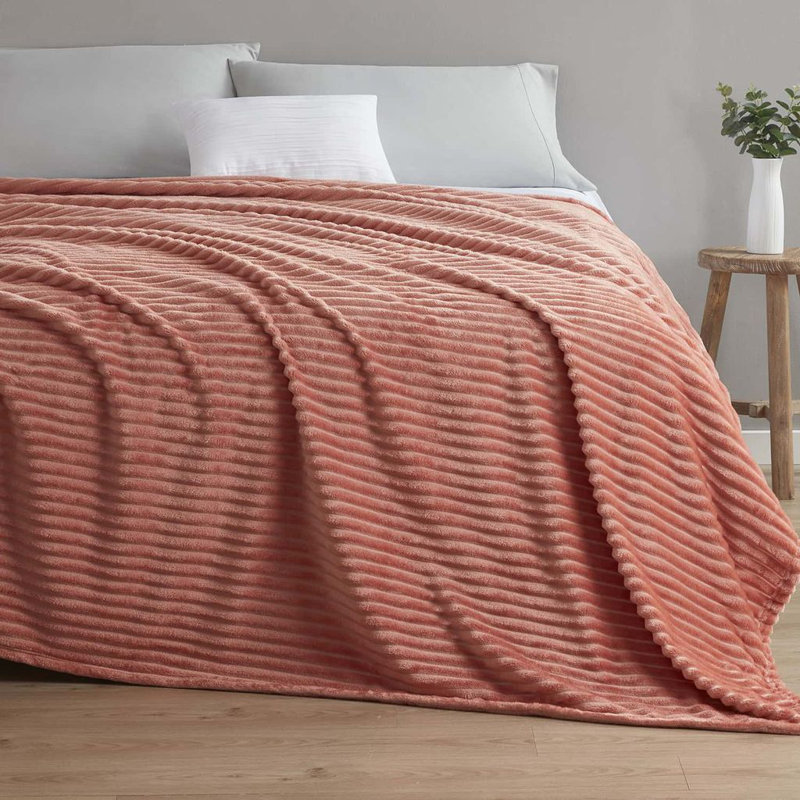 Jeté moelleux et moelleux Nestl, Grand, Rose brumeux