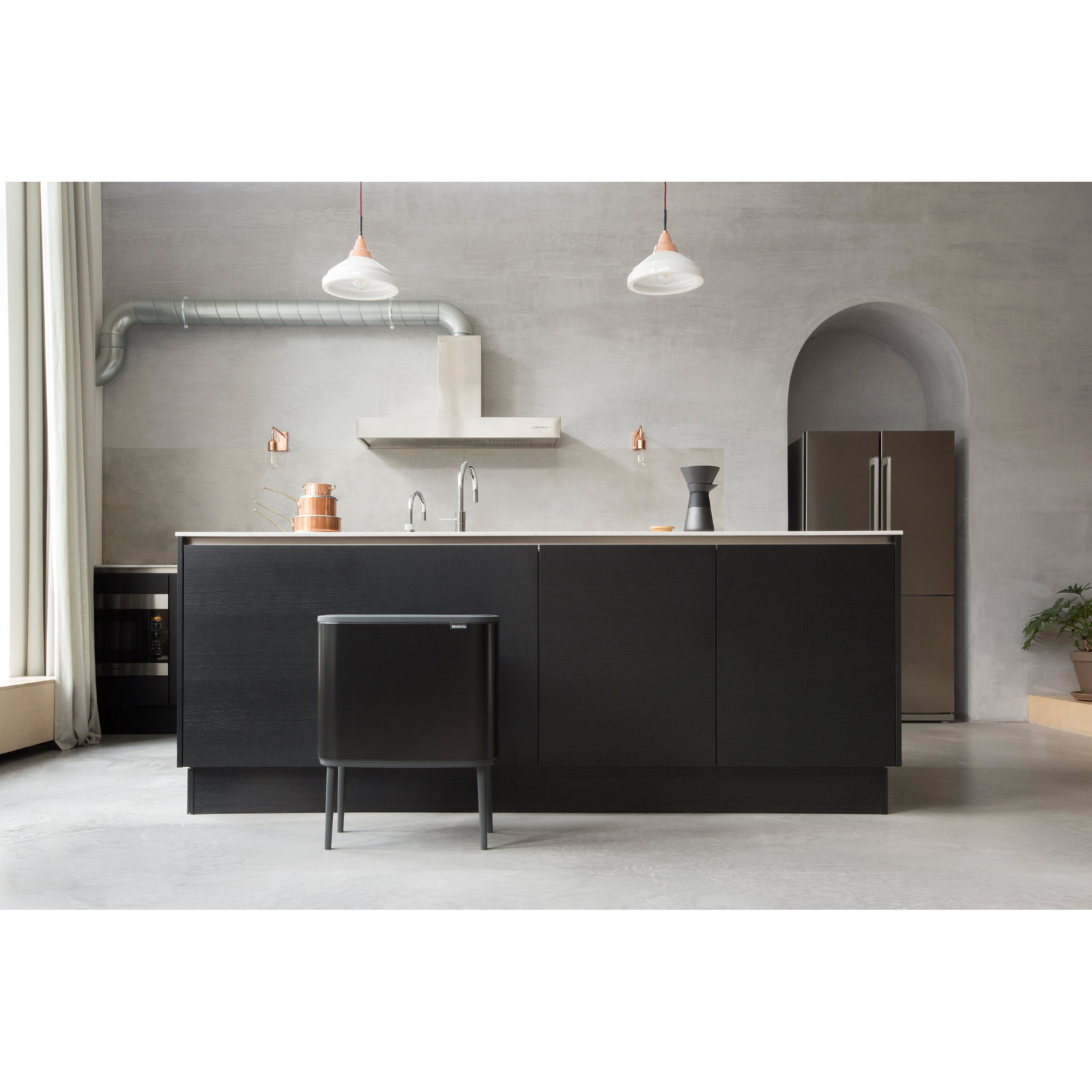 Brabantia Bo 9.5gal Touch Top Trash Can, Matte Black