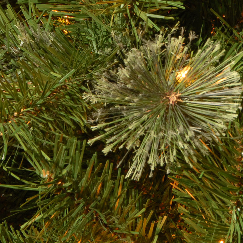 4 ft. Atlanta Spruce Entrance Tree with Clear Lights