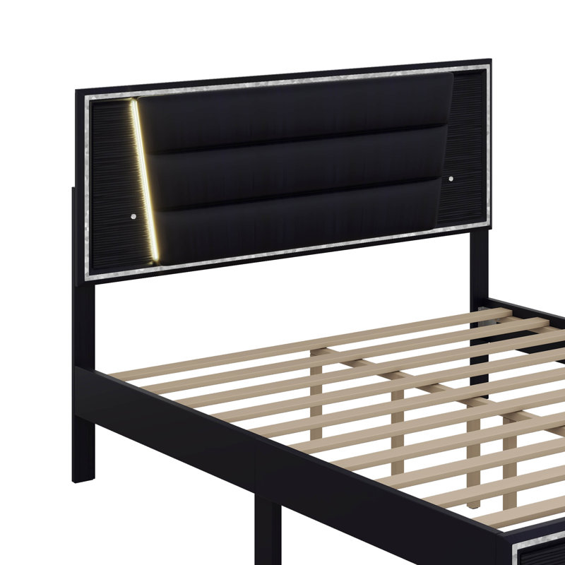Grand lit tapissier en polyuréthane orné de magnifiques bandes lumineuses à DEL, Noir, noir, noir, noir