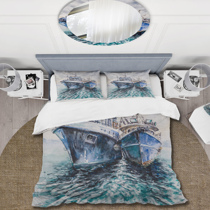 Deux bateaux de pêche avant une tempête - ensemble de housse de couette nautique - microfibre de polyester
