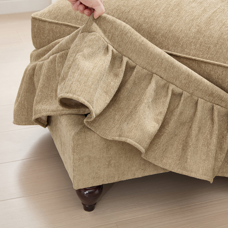 Confortable et modulaire avec des dossiers en forme de fleur, des pétales évasés et des jupes détachables, un café en chenille à 3 sièges modulaires en forme de U avec des volants et des repose-pieds mobiles, segmenté