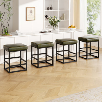 Modern Edge, Cozy Feel: tabourets de bar rembourrés en similicuir pour chaque maison