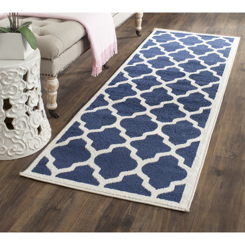 Tapis bleu marine Ammundsen, Tapis de couloir 2 pi 3 po x 7 pi