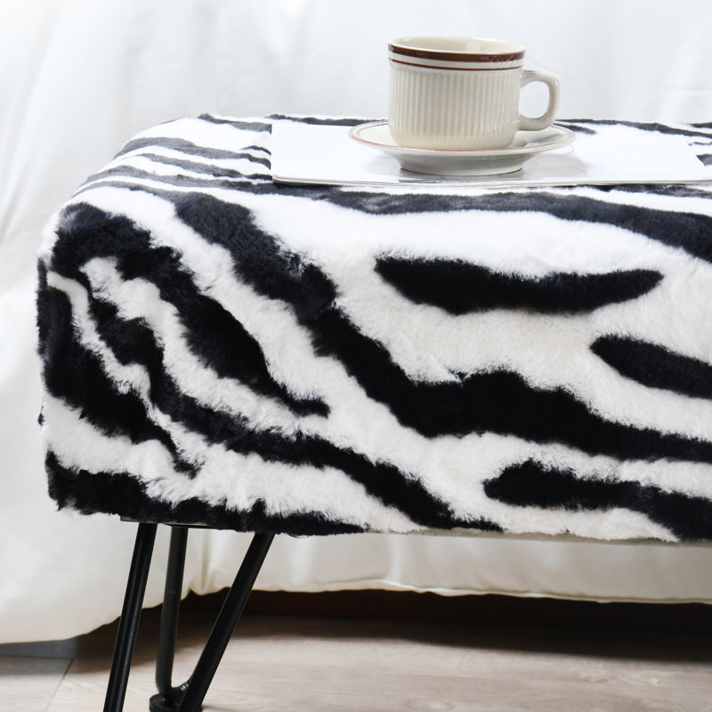 Banc rembourré Jesseca, H 17 po x l 46 po x P 16 po, Zèbre, Noir