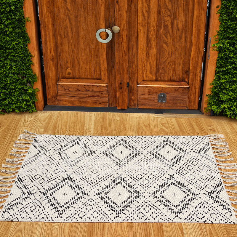 Tapis rectangulaire en coton pour salle de bain 1 pi 8 po x 2 pi 8 po Krystallia