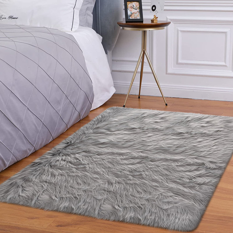 Kawena Faux Sheepskin Indoor Rug, Rectangle 4' x 6'