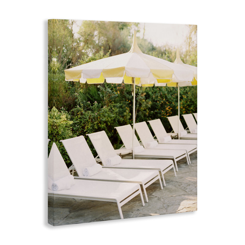 «Summer Pool Chairs» par Justine Milton, H 20 po x l 16 po