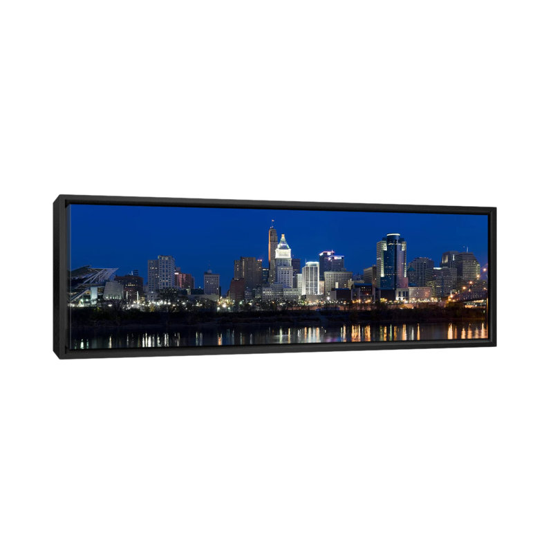 «Cincinnati Skyline and John A. Roebler Suspension Bridge in The Ohio River, Hamilton County, Ohio», reproduction de photo sur toile