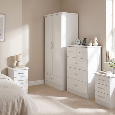Cascio 4 Piece Bedroom Set