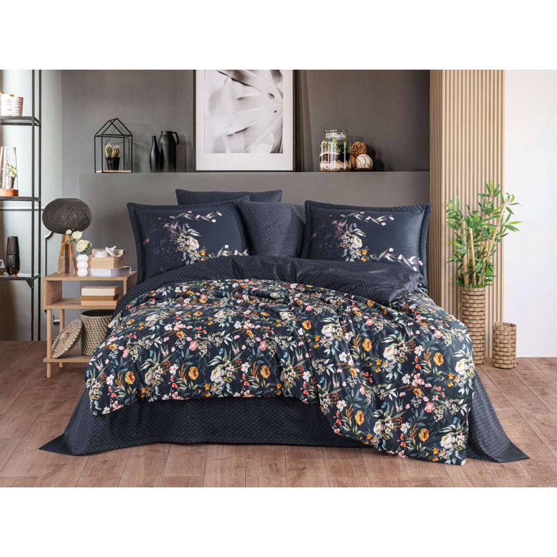Exclusive Satin Quilt Cover Set