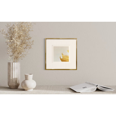 «Muse Gold No. 11» par Fanyu Lin - peinture à cadre unique