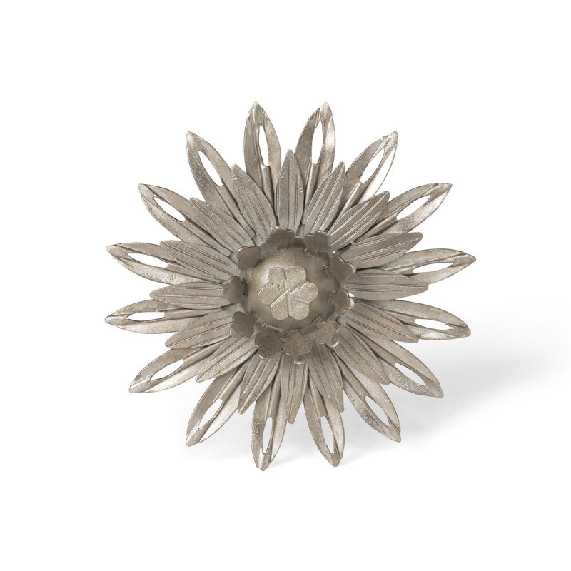 Wall Decor on Metal, 6.5" H x 6.5" W x 1" D, Silver