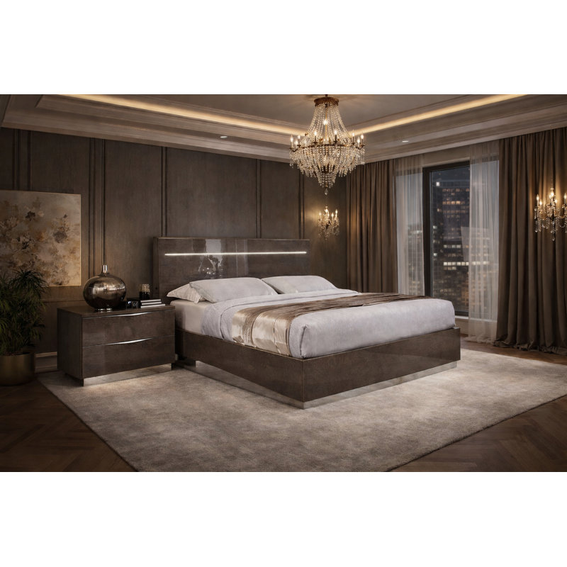 Silver Birch Bedroom Set, 2 Pcs: Bed, Nightstand, King