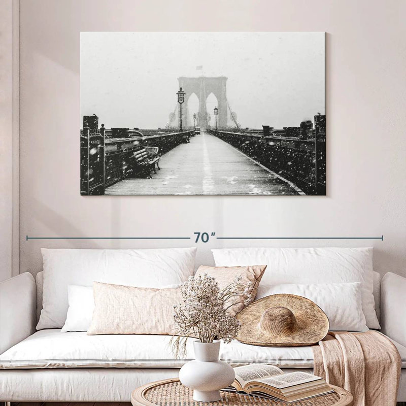Nicci Winter au pont de Brooklyn, H 32 po x l 48 po