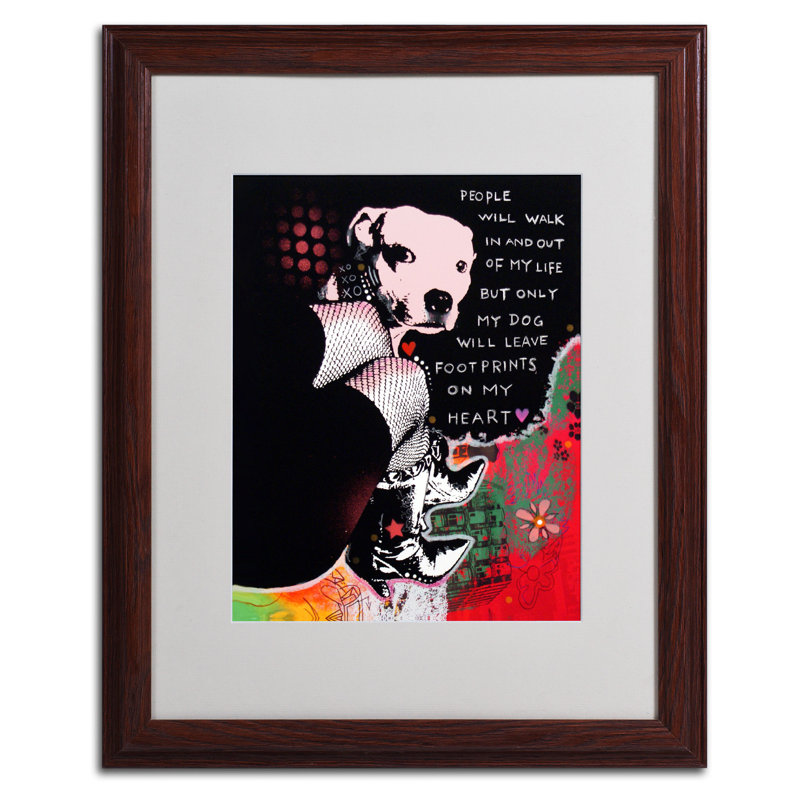 «Girl Best Friend» par Kuhnhenn, impression, H 20 po x l 16 po x P 0,5 po, Encadrement grain de bois, Blanc