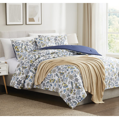 Harper Flowers Comforter Set With Throw