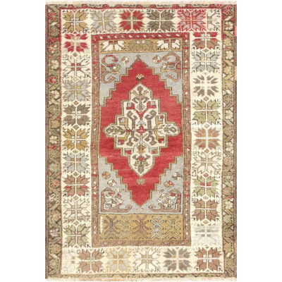 One-of-a-Kind 3' X 4'4" Area Rug