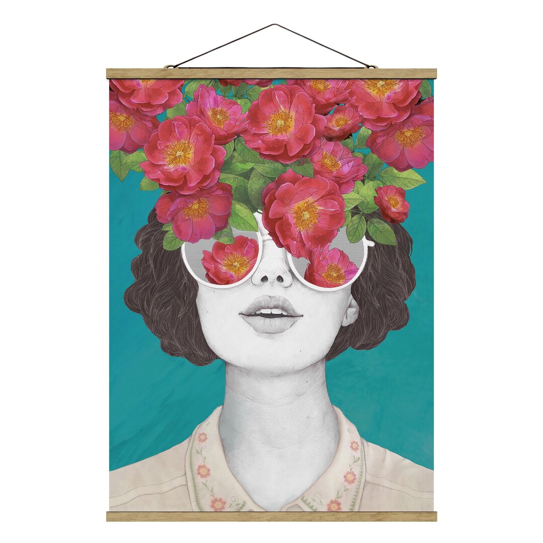 Stoffbild Illustration Portrait Frau Collage mit Blumen Brille von Laura Graves