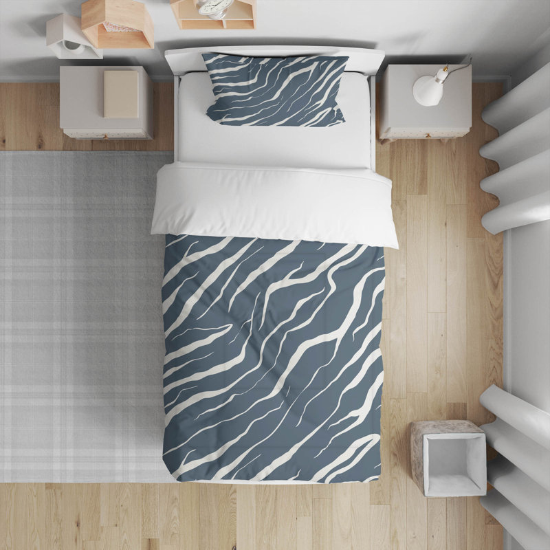 Lush Cracks Decorative Lightweight Comforter Set, Blue