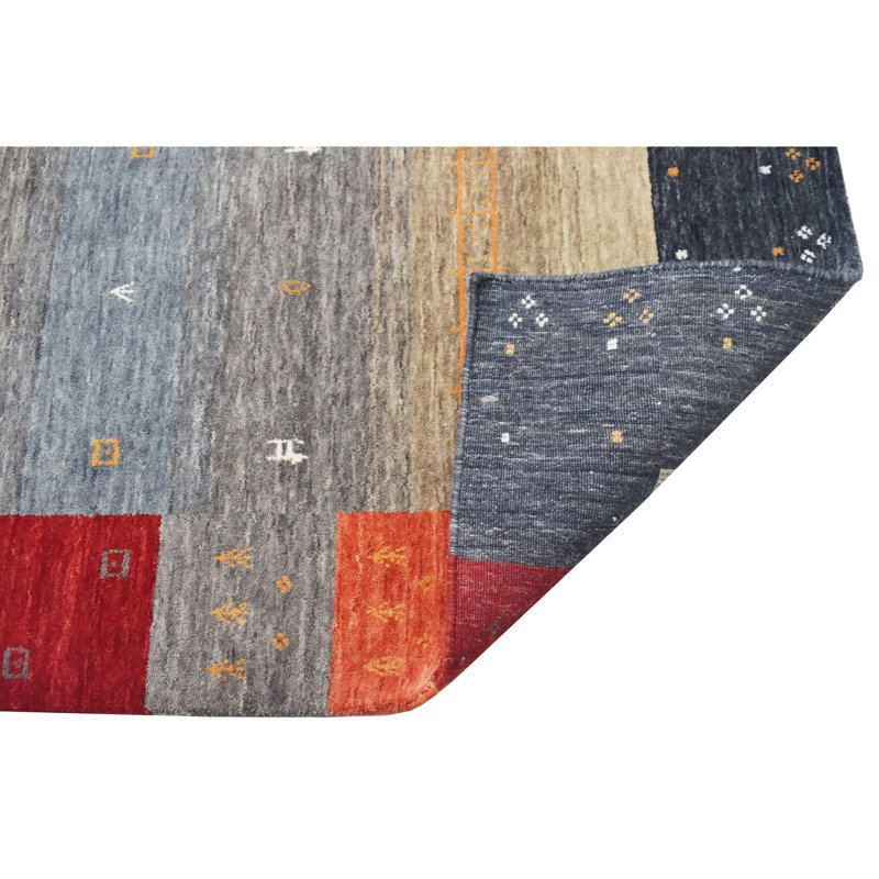 Hand Knotted Wool Area Rug in Black/Gray/Red/Beige, Rectangle 4' x 6'