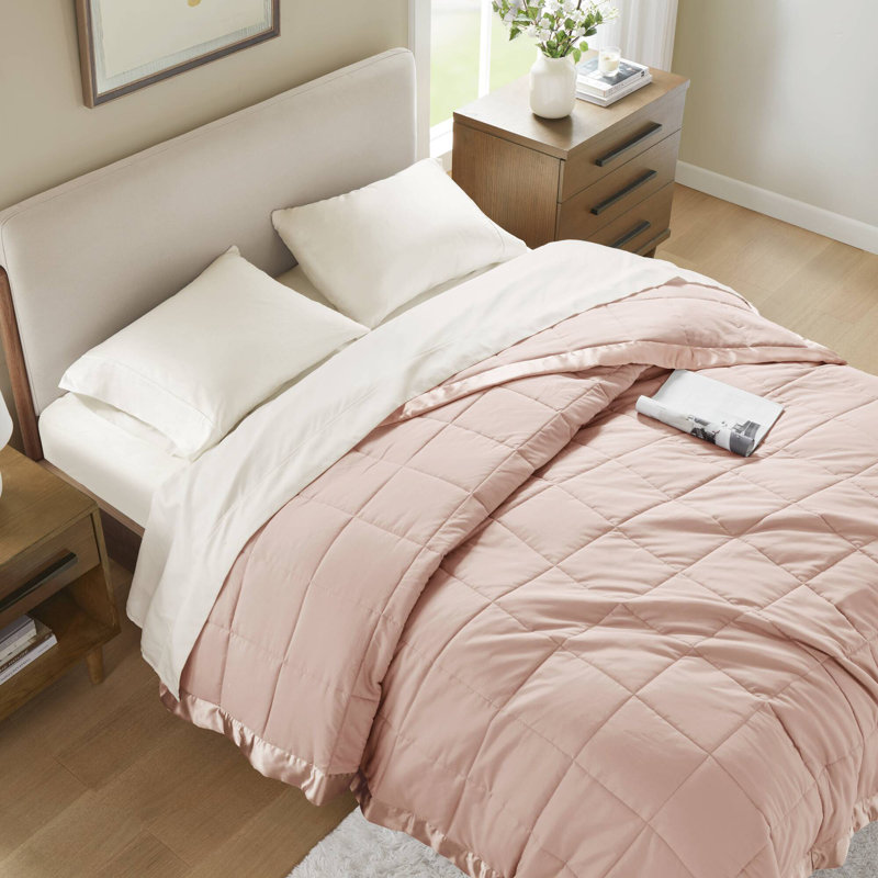 Couverture légère en duvet synthétique avec bordure en satin, Très grand, Rose