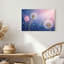 Art mural sur toile, têtes de pissenlit blanches sur fond de ciel bleu et rose-986373855