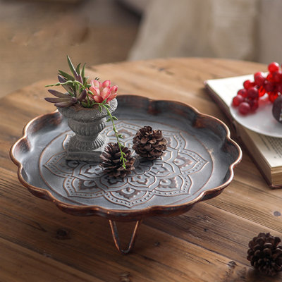 Vintage Metal Serving Tray – Rustic Decorative Storage Tray for Coffee Bar, Tea, Party, Breakfast, Fruit & Appetizers, Farmhouse Home Decor for Patio or Coffee Table