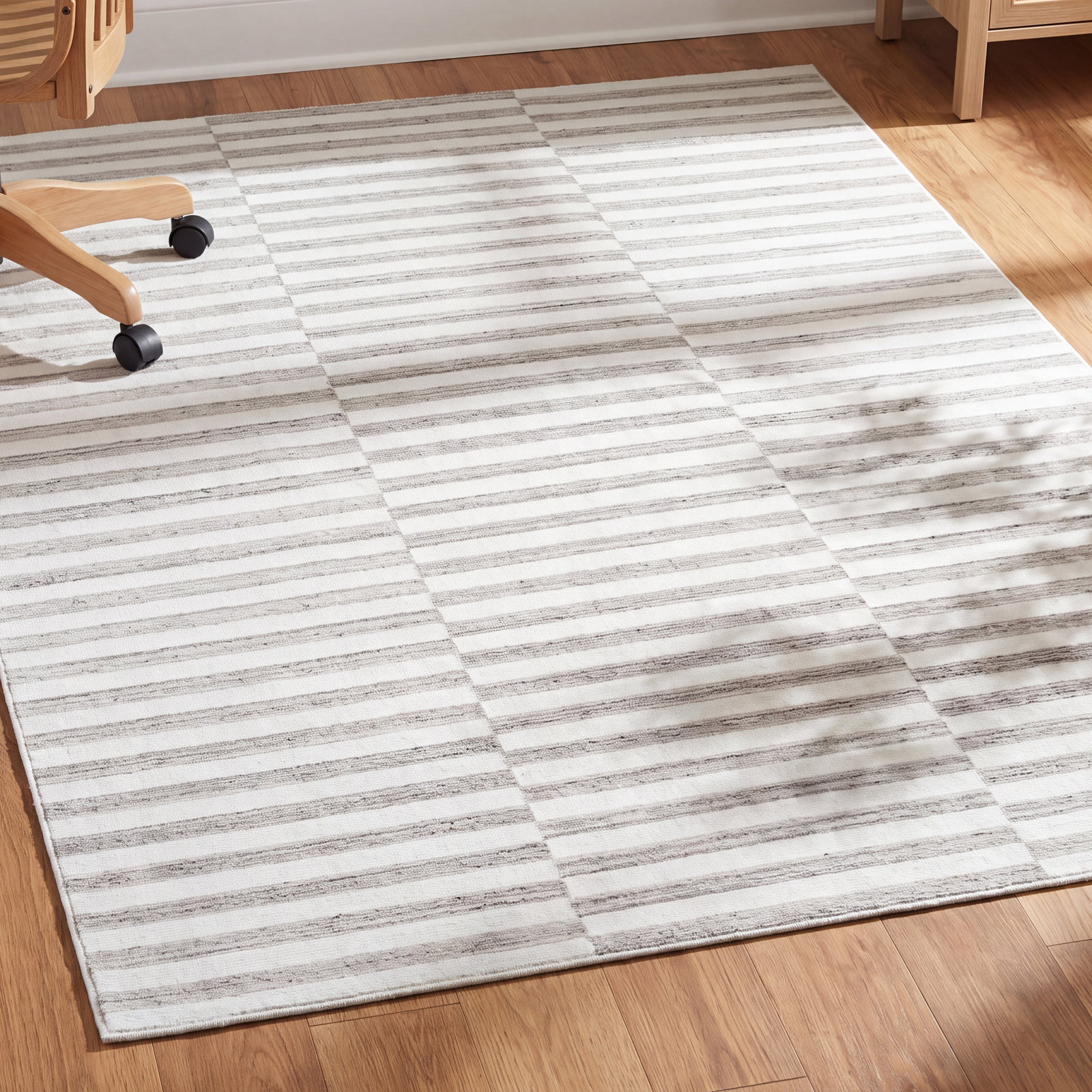 Ernie Handmade Recycled P.E.T Indoor/Outdoor Rug, Rectangle 2' x 3'