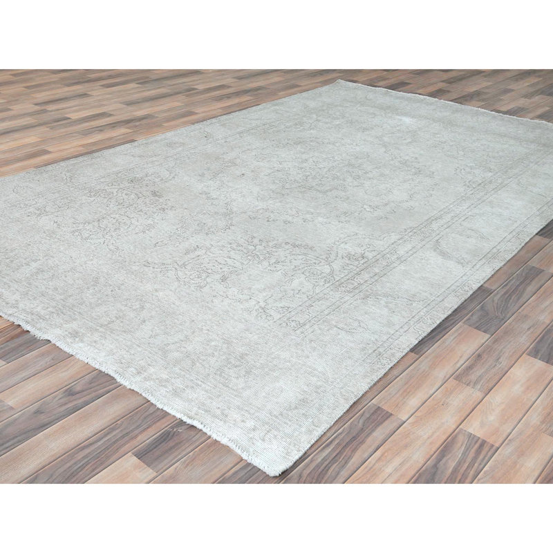 Tapis oriental 6 pi 2 po x 10 po 3 po ivoire tissé à la main, tissé à la main, persan Tabriz ciselé à l'aspect vieilli A147E4AFC0DB4D9BBA1E9198BC20D881