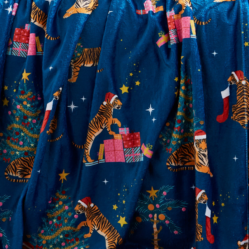 Christmas Tiger Cosy Blanket Throw