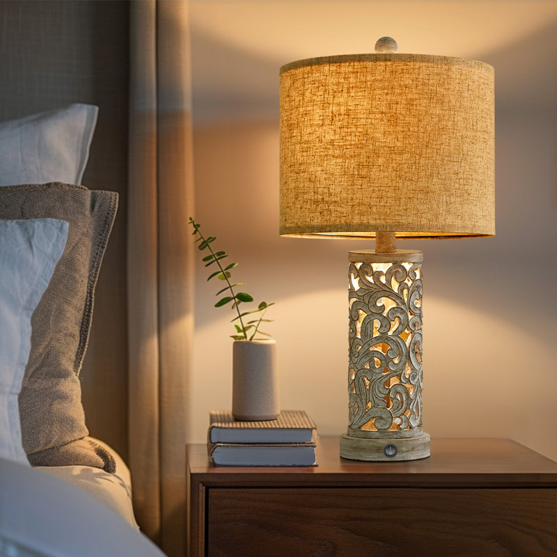 Lampe de bureau de 22 po en résine traditionnelle, équipée d'une veilleuse et d'un port USB, convenant aux chambres, aux salons et aux couloirs