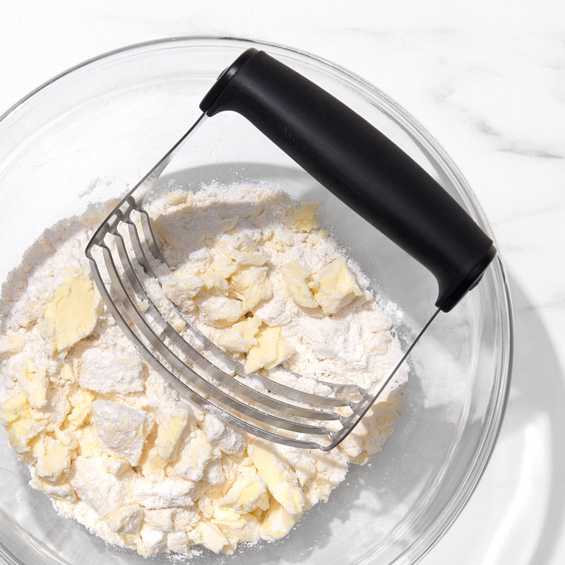 OXO Good Grips Pastry Blender With Blades
