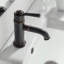 Robinet pour salle de bain victorien à un trou à poignée simple-41659795-50147545