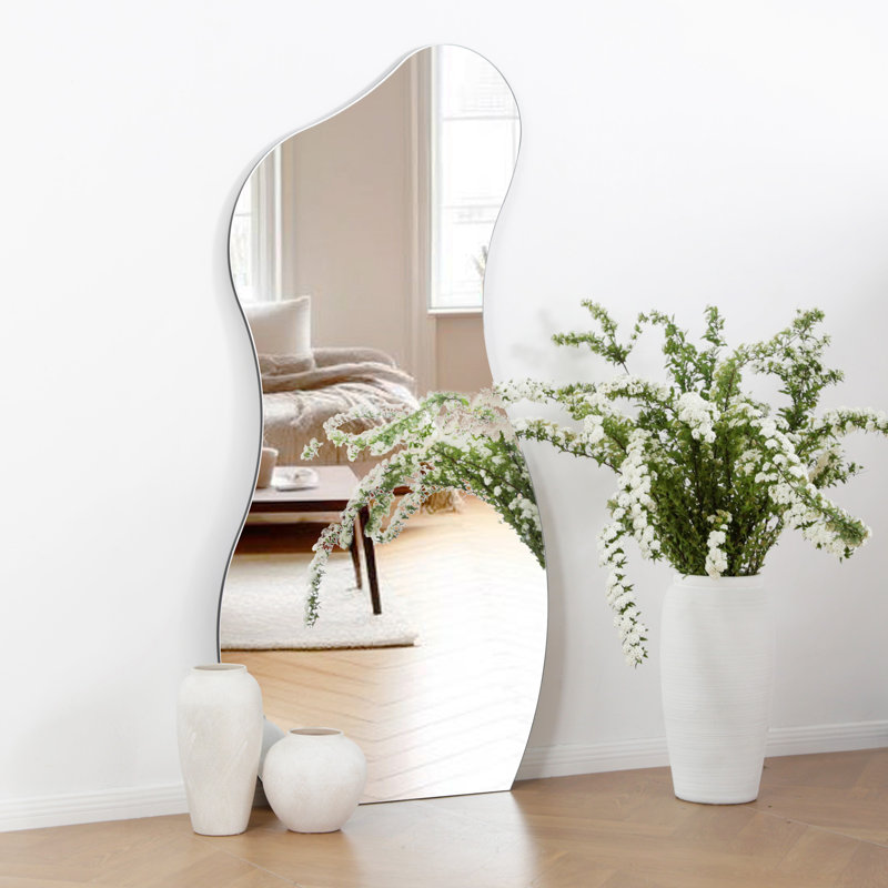 Free Form Mirror