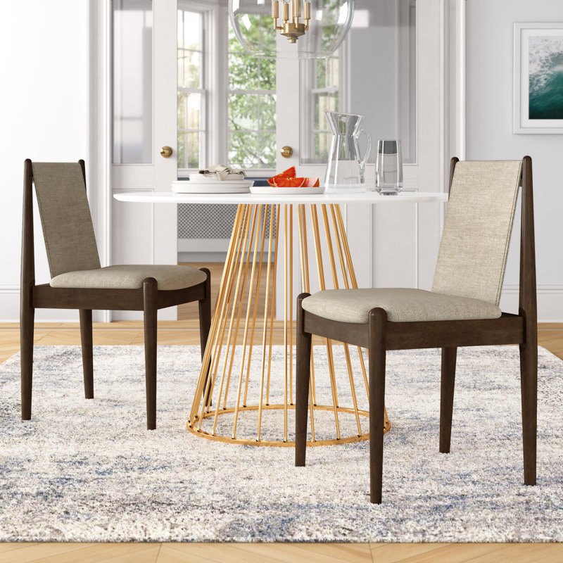 Chaise d'appoint en noyer Kampsville