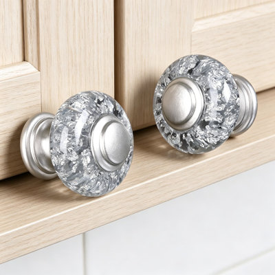 Boutons d'armoire en cristal rétro, poignées de tiroir de commode argentées avec trousse d'installation facile, quincaillerie décorative de 1-3 / 8 po pour la rénovation de meubles (paquet de 4)