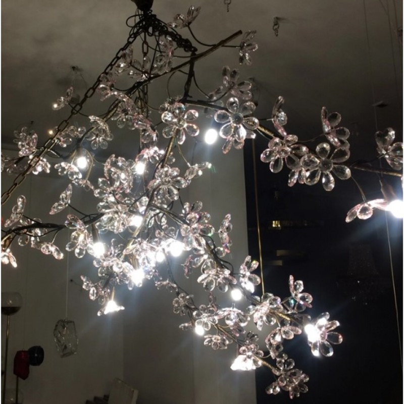 Lustre en branches de prunier sur mesure Light Branches, Or brossé, Couleurs mélangées, 43" Wide x 39" Height