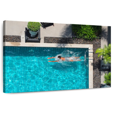 Sireci Outdoor Pool Swim
