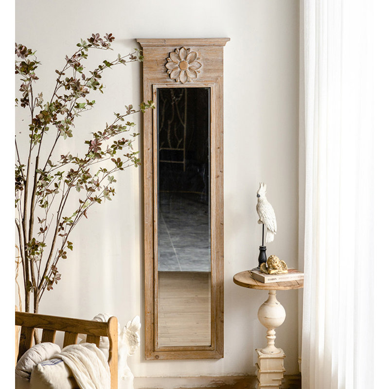 Miroir pleine grandeur de style français en cèdre vieilli