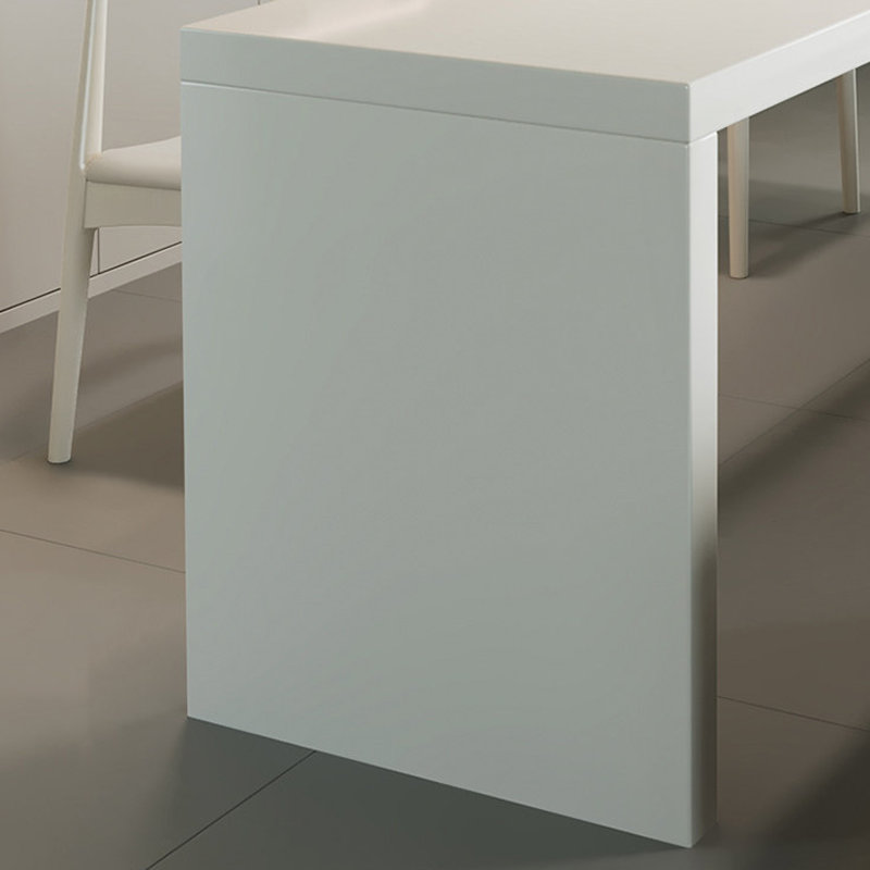 Bureau rectangulaire simple en pin blanc massif, 29.52" H x 55.11" W x 23.62" D