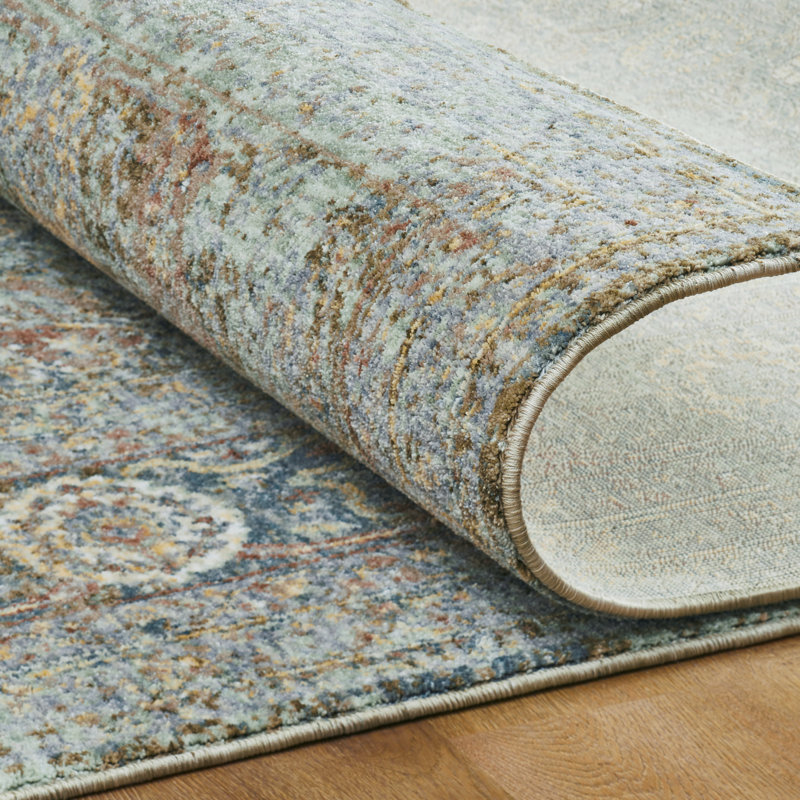 Tapis bleu à motif floral en cachemire Wallburg, Rectangle 8 pi 6 po x 11 pi 6 po