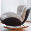 Chaise berçante simple et créative