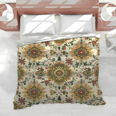 Floral Medallion Pattern Comforter