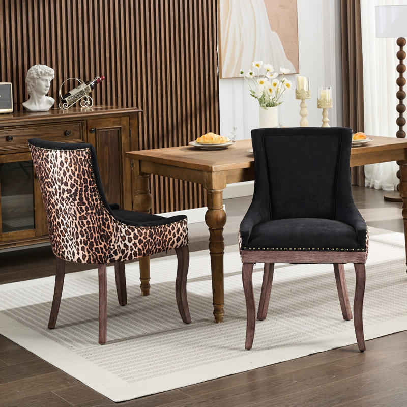 2 chaises de salle à manger Leopard